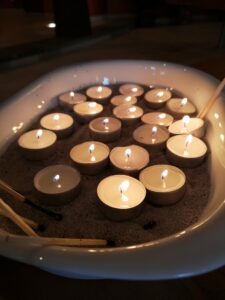 Kerzenritual bei einer Trauerfeier